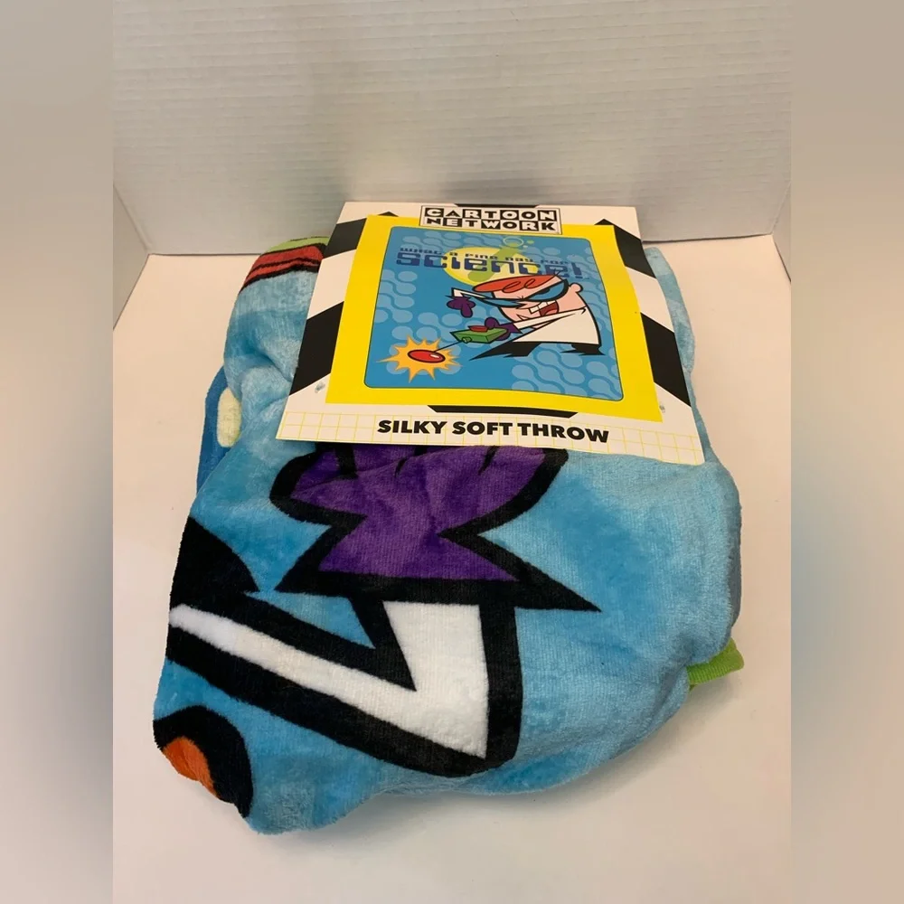 Dexter’s Laboratory Throw - Picture 2 of 5